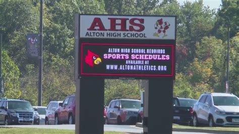 26 students charged in Alton High School fights